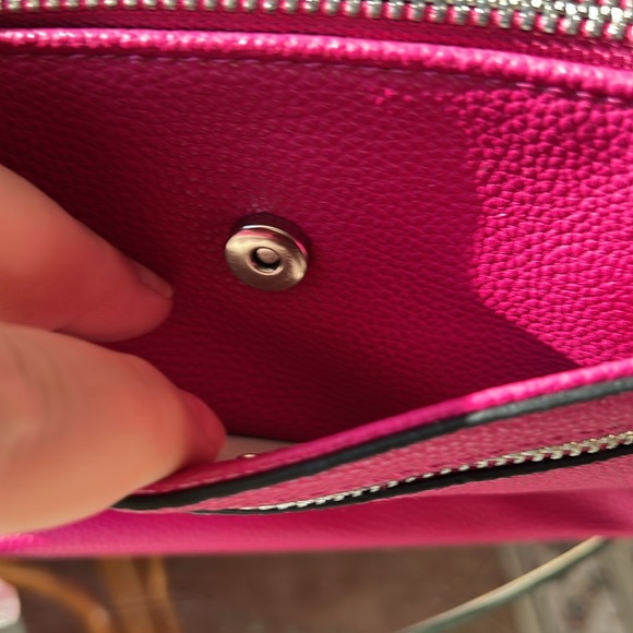 Dana Buchman Berry Crossbody NWT - Picture 2 of 6